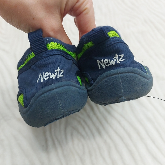 Newts Water Shoes with toe bumpers - Picture 3 of 10